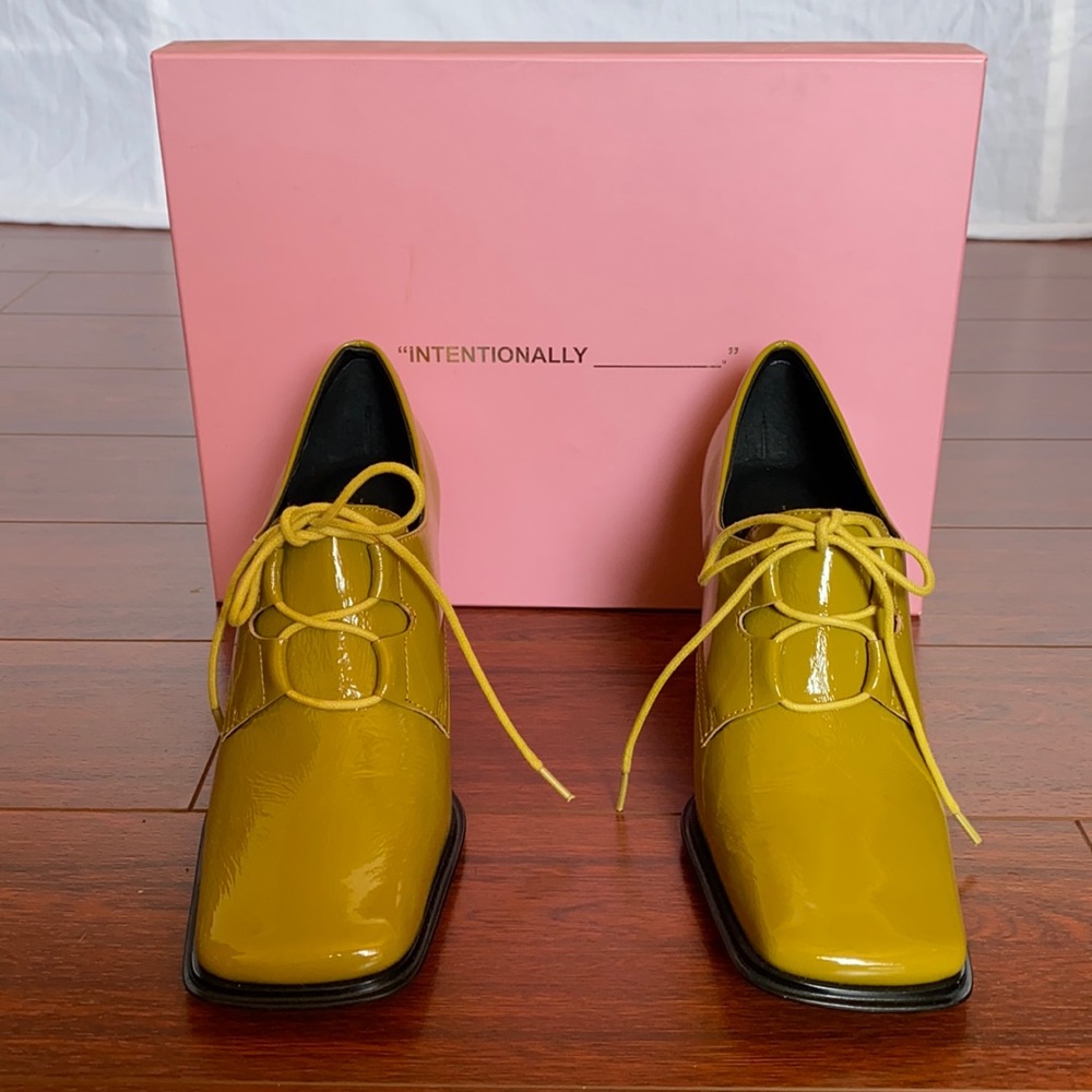 Intentionally ___- Sung Oxford - Mustard- Size 7